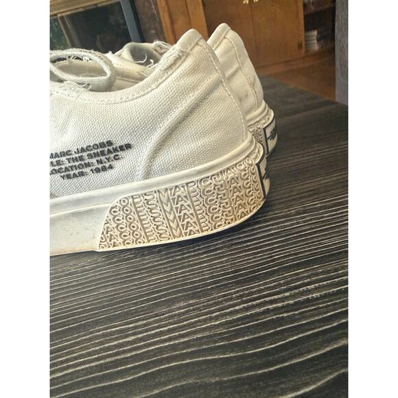 Marc Jacobs “The Sneaker” Distressed White Canvas Shoe Sz. 41 - Picture 7 of 9